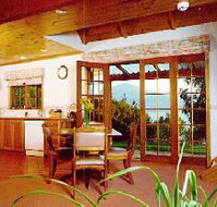 Otago Cottage - Geraldton Accommodation