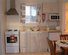 South Arm Cabin Retreat - Geraldton Accommodation 1