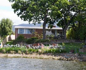 Waterside Accommodation - Derwent Hideaway - Geraldton Accommodation 0