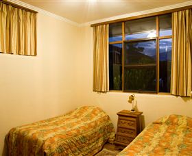 Waterside Accommodation - Derwent Hideaway - Geraldton Accommodation 3