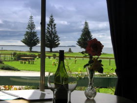 A Slice Of Paradise - Geraldton Accommodation 1