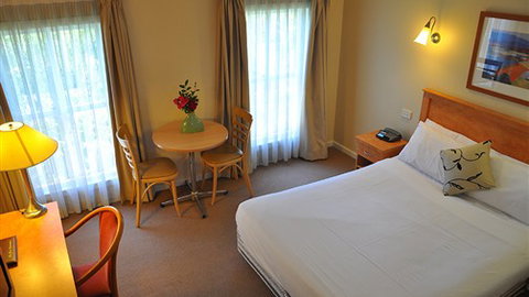 Glen Inn Motel & Apartments - Geraldton Accommodation 0