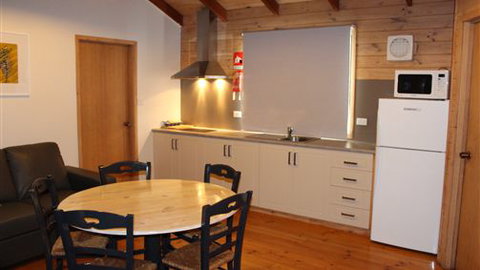 Lakes And Craters Holiday Park - Geraldton Accommodation 2