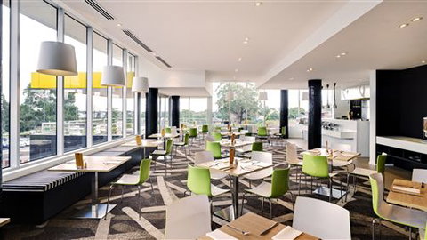 Atura Dandenong - Geraldton Accommodation 2