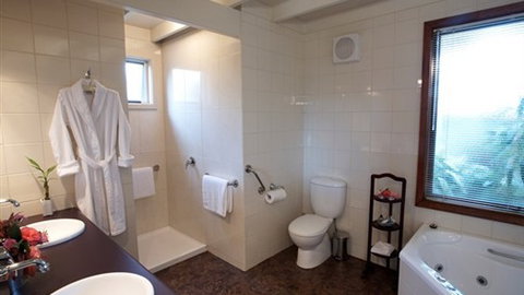 Forlonge Bed & Breakfast - Geraldton Accommodation 2