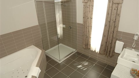 Seymours On Lydiard - Geraldton Accommodation 2