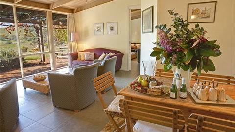 Mt Bellevue - Geraldton Accommodation 2