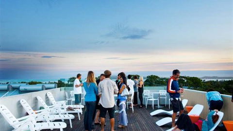 The Island Accommodation - Phillip Island YHA - Geraldton Accommodation 1