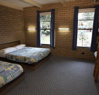 Feathertop Chalet - Geraldton Accommodation