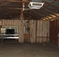 TreeTops Log Cabin - Geraldton Accommodation