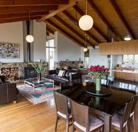 Holmesglen at Eildon - The Homestead - Geraldton Accommodation