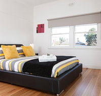 Phyl  May's Luxury Accommodation - Geraldton Accommodation