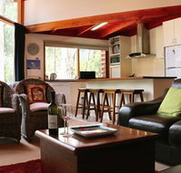 MannaGum Alpine Lodge - Geraldton Accommodation