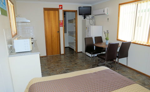 Ardrossan Caravan Park - Geraldton Accommodation 1
