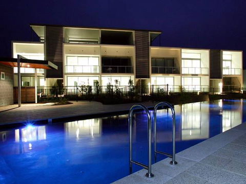 Coast Resort - Geraldton Accommodation 1