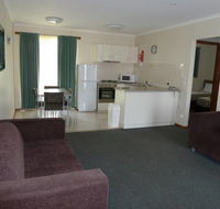 Werribee Motel  Apartments - Geraldton Accommodation
