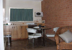 Gilgandra Lodge Motel - Geraldton Accommodation 2