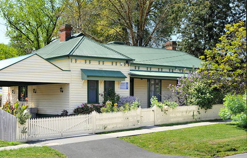 Healesville Garden Cottage - Geraldton Accommodation 1