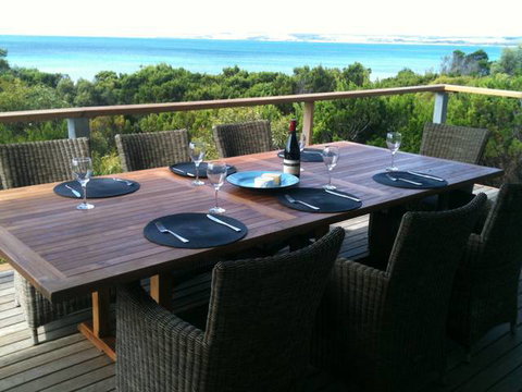 Island Beach Escape - Beachcomber - Geraldton Accommodation 4
