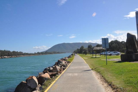 Jacaranda Caravan Park - Geraldton Accommodation 2