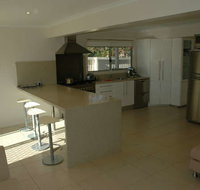 Joylaine Beach House - Geraldton Accommodation
