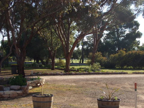 Laura Community Caravan Park - Geraldton Accommodation 2