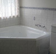 Macburn Self Contained Cottages Dog Friendly - Geraldton Accommodation