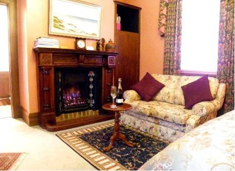 Marble Lodge Bed & Breakfast - Geraldton Accommodation 0