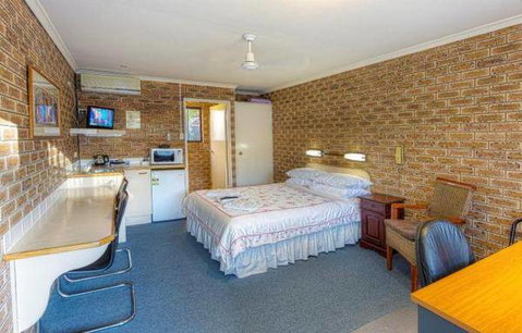 Marcoola Motel - Geraldton Accommodation 0
