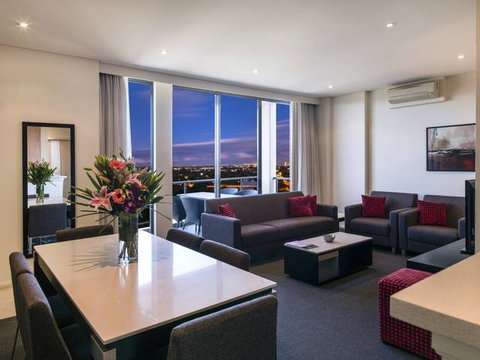 Meriton Serviced Apartments Parramatta - Geraldton Accommodation 0