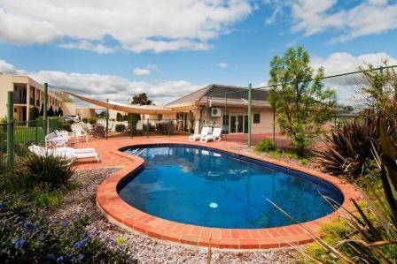 Nagambie Waterfront Motel - Geraldton Accommodation 2