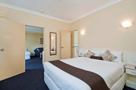 Nagambie Waterfront Motel - Geraldton Accommodation 4