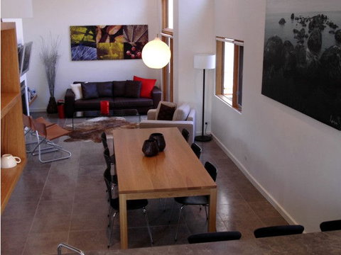 Onyx Apartments - Snowy Mountains - Geraldton Accommodation 0