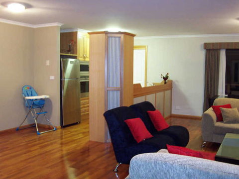 Redbill's Retreat - Geraldton Accommodation 2