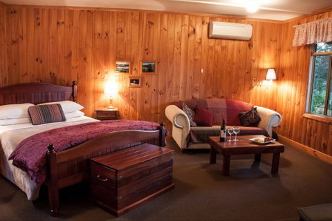 Balingup Heights Hilltop Forest Cottages - Geraldton Accommodation 8