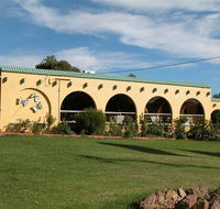 Tarcutta Halfway Motor Inn/Horse Hotel - Geraldton Accommodation