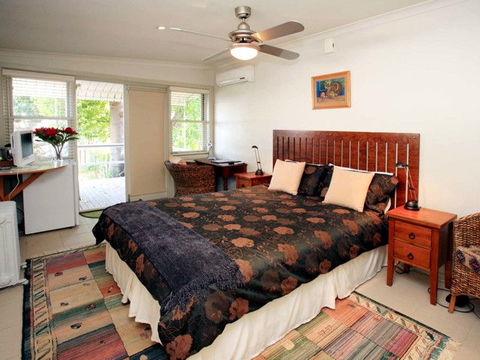 The Bank Guesthouse - Geraldton Accommodation 4