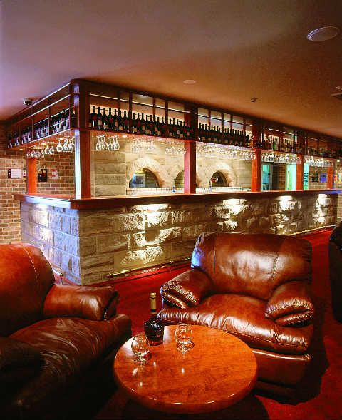 Hermitage Campbelltown - Geraldton Accommodation 4