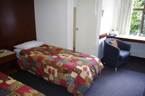 Trinity - Geraldton Accommodation 1