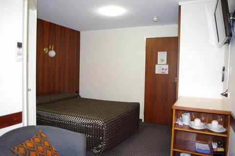 Trinity - Geraldton Accommodation 5