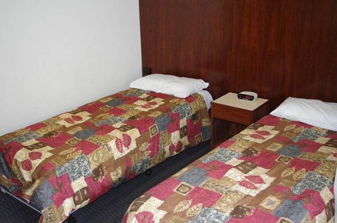 Trinity - Geraldton Accommodation 8