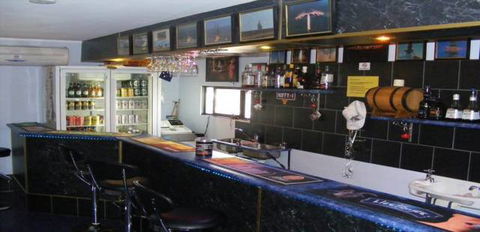 Woomera Traveller's Village & Caravan Park - Geraldton Accommodation 1