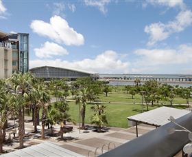 Absolute Waterfront Rainforest Apartment - Geraldton Accommodation 2