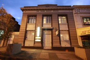 The Bank Guesthouse - Geraldton Accommodation 10