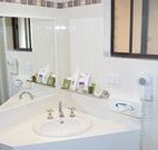 Hilltops Retreat Motor Inn - Young - Geraldton Accommodation