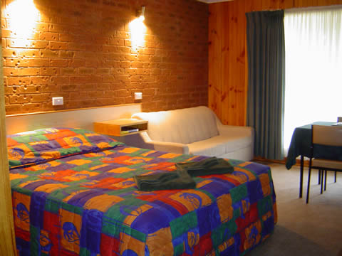 Country Roads Motor Inn - Narrandera - Geraldton Accommodation 2