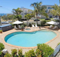 Pandanus Coolum Beach - Geraldton Accommodation