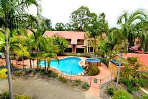 Beach Court Holiday Villas - Geraldton Accommodation 0