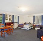 Amelies - Geraldton Accommodation
