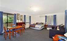 Amelies - Geraldton Accommodation 0